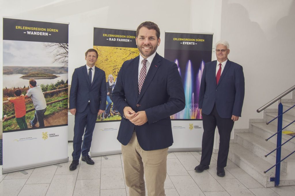 Gruppenfoto mit Geschäftsführung der WIN.DN GmbH