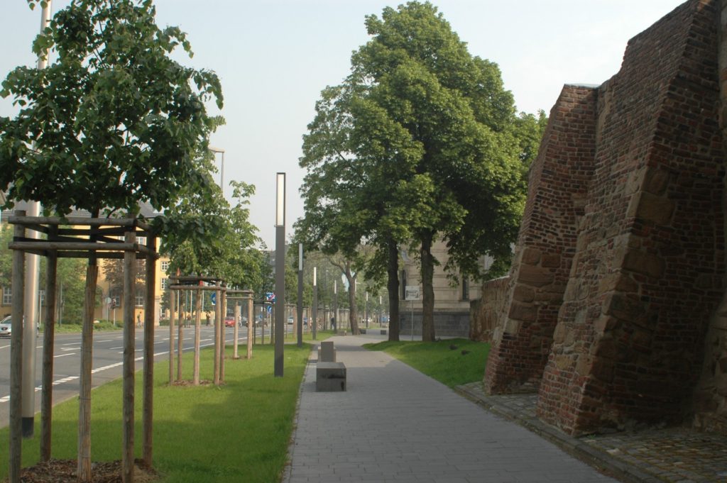 Innerhalb der Dürener Stadtmauer findet der Rundgang statt