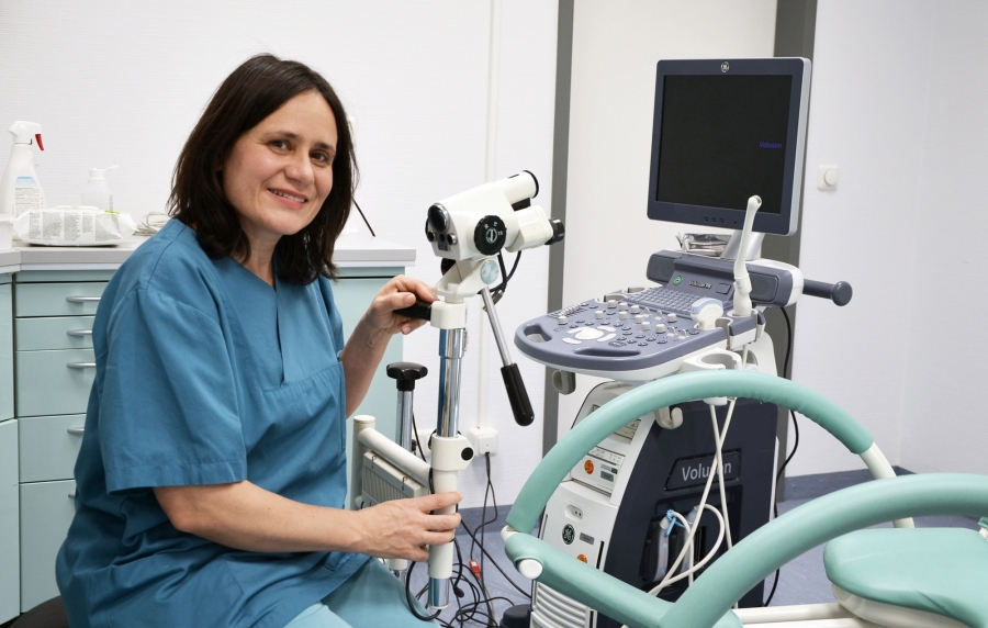 Dr. Nicole Zenner, Oberärztin der Frauenklinik im Krankenhaus Düren, ist Expertin für die Diagnose und Therapie der Dysplasie. Sie rät allen Frauen zur regelmäßigen Vorsorgeuntersuchung.