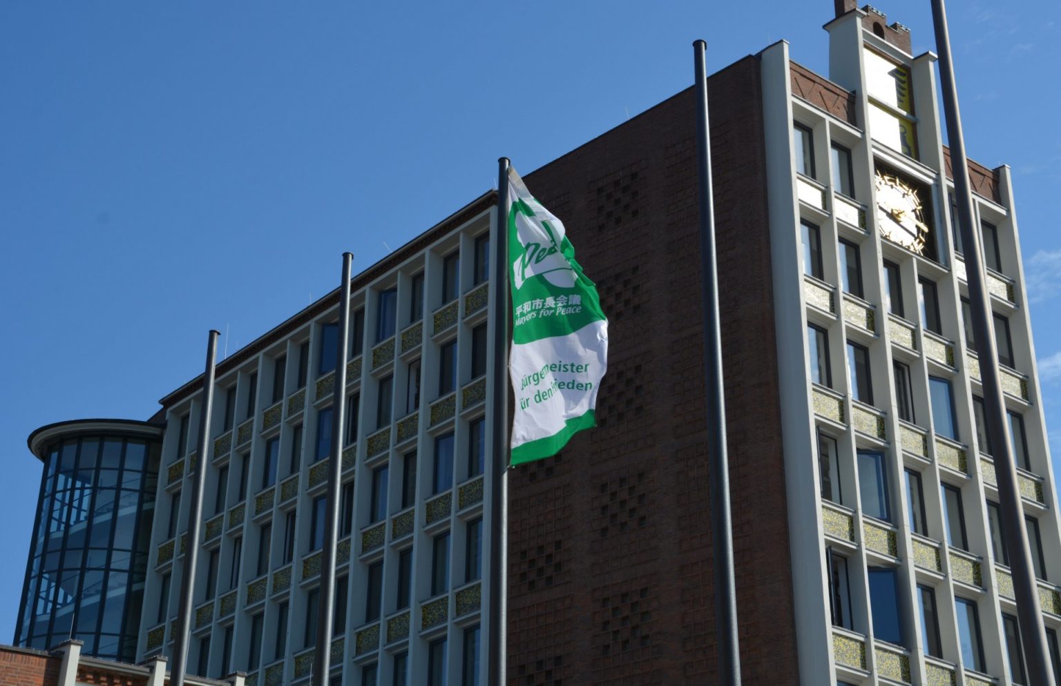 Stadt Düren hisst heute symbolisch die MayorsforPeace