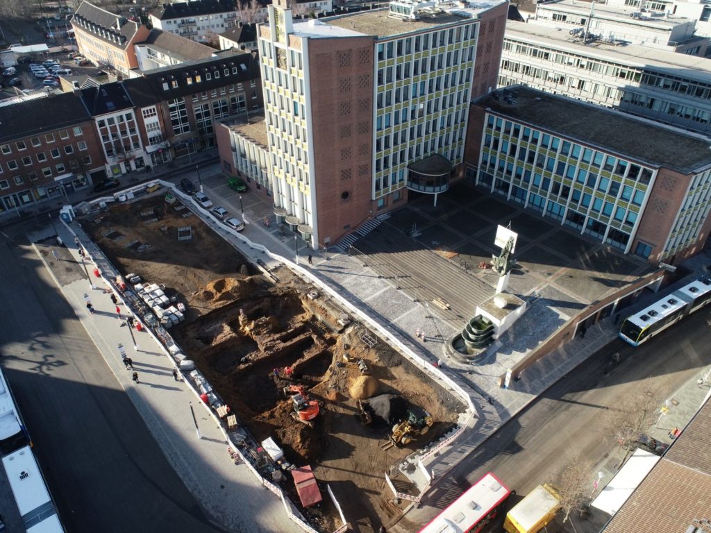 Luftaufnahme von der Ausgrabungsstätte Kaiserplatz.