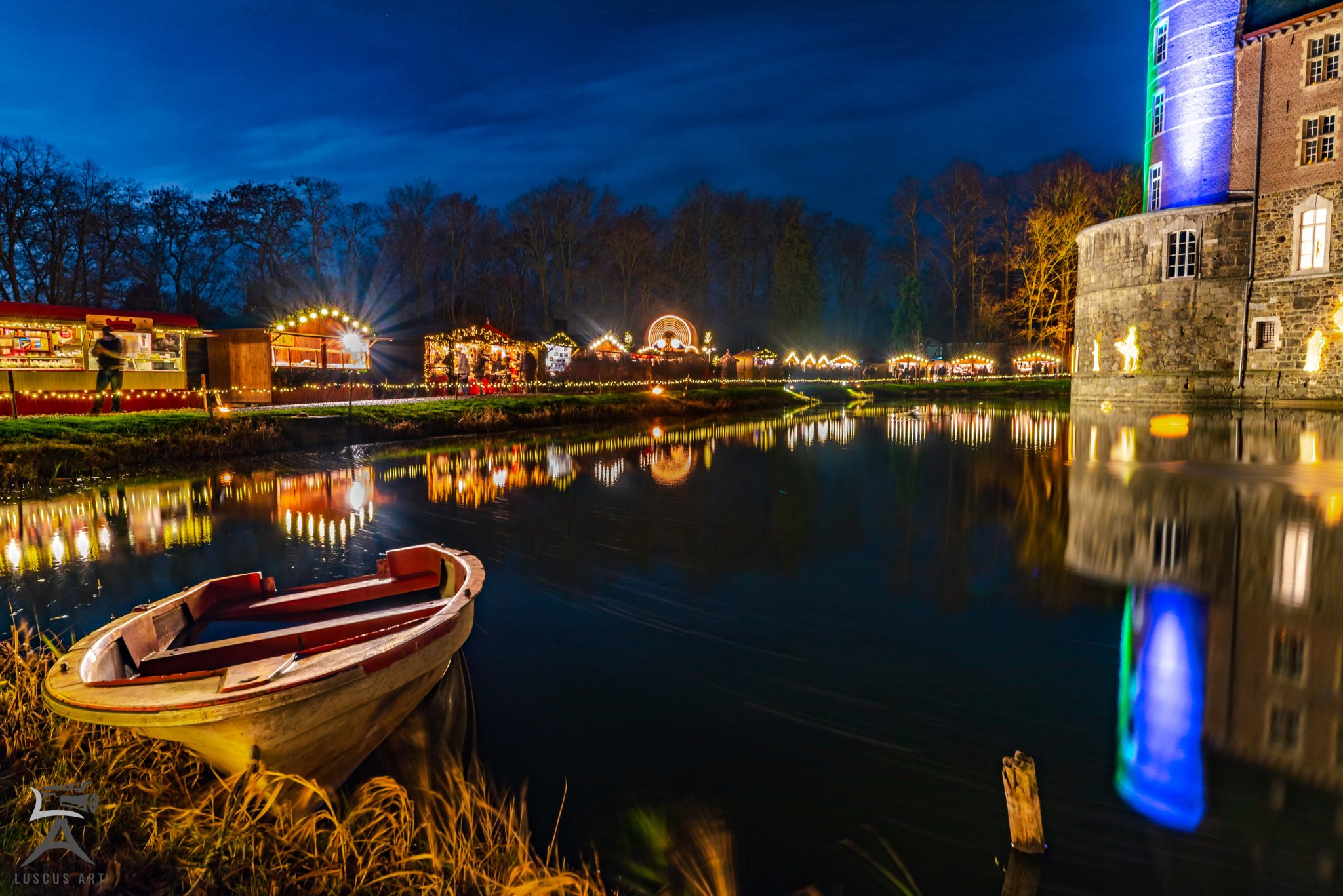 Lichterglanz und Handwerkstreiben beim Romantischen Weihnachtsmarkt auf Schloss Merode » DNNews