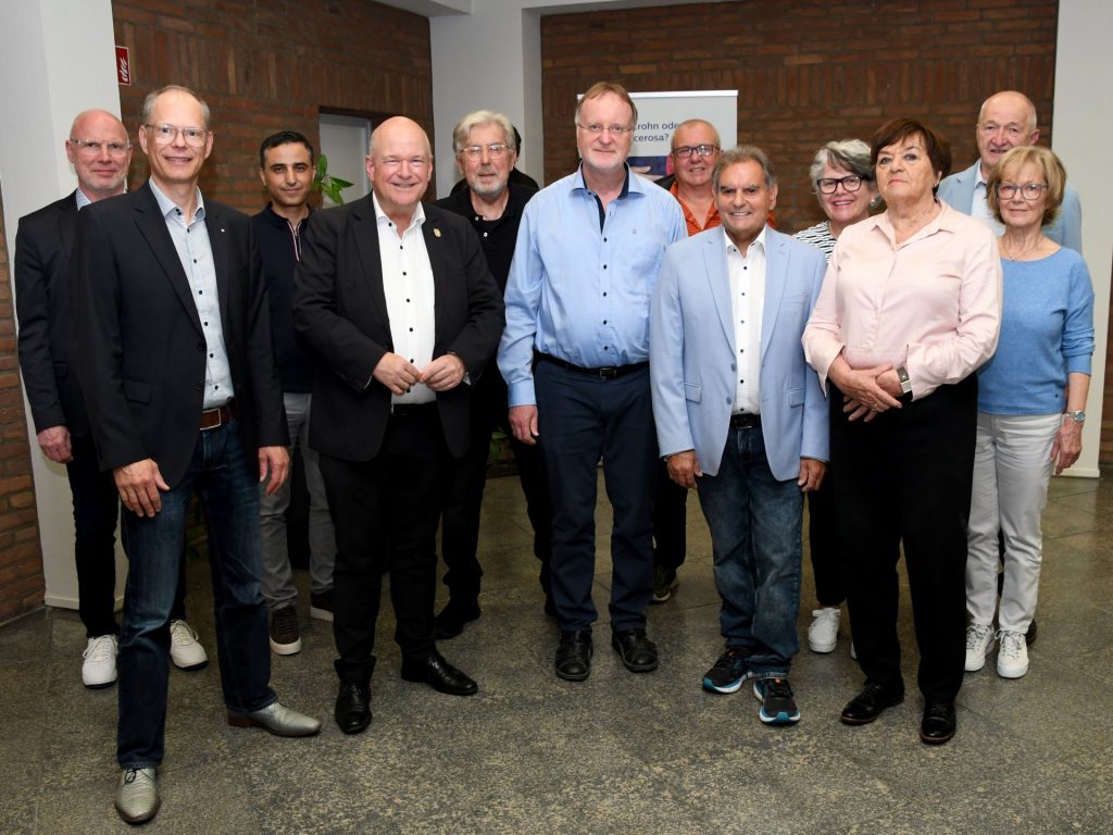 Gruppenbild mit Vertreterinnen und Vertreter des Fördervereins