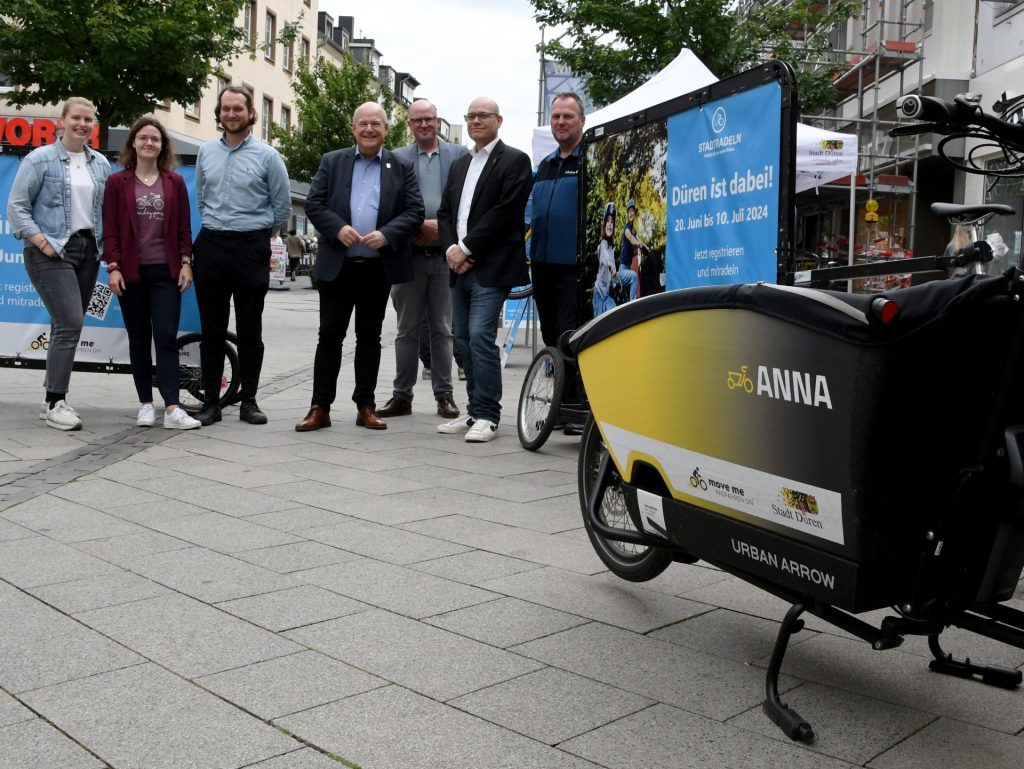 Gruppenbild der Organisatoren von STADTRADELN in Düren