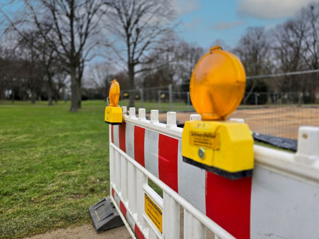 Blick in den Park Holzbenden