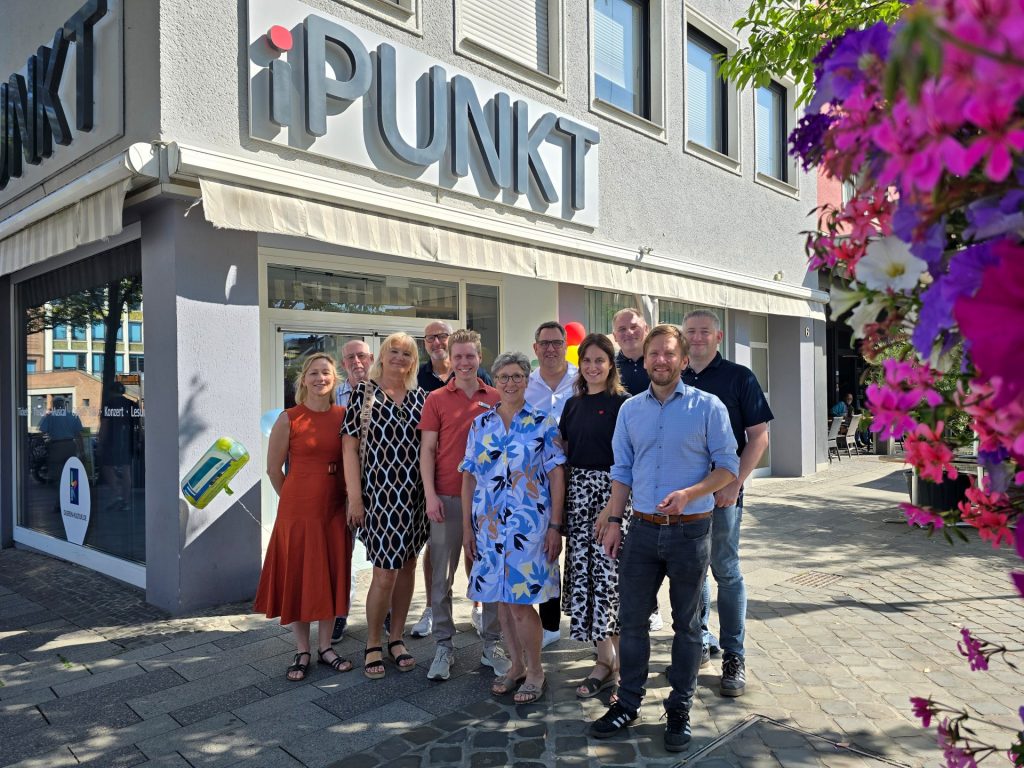 Gruppenbild mit Menschen