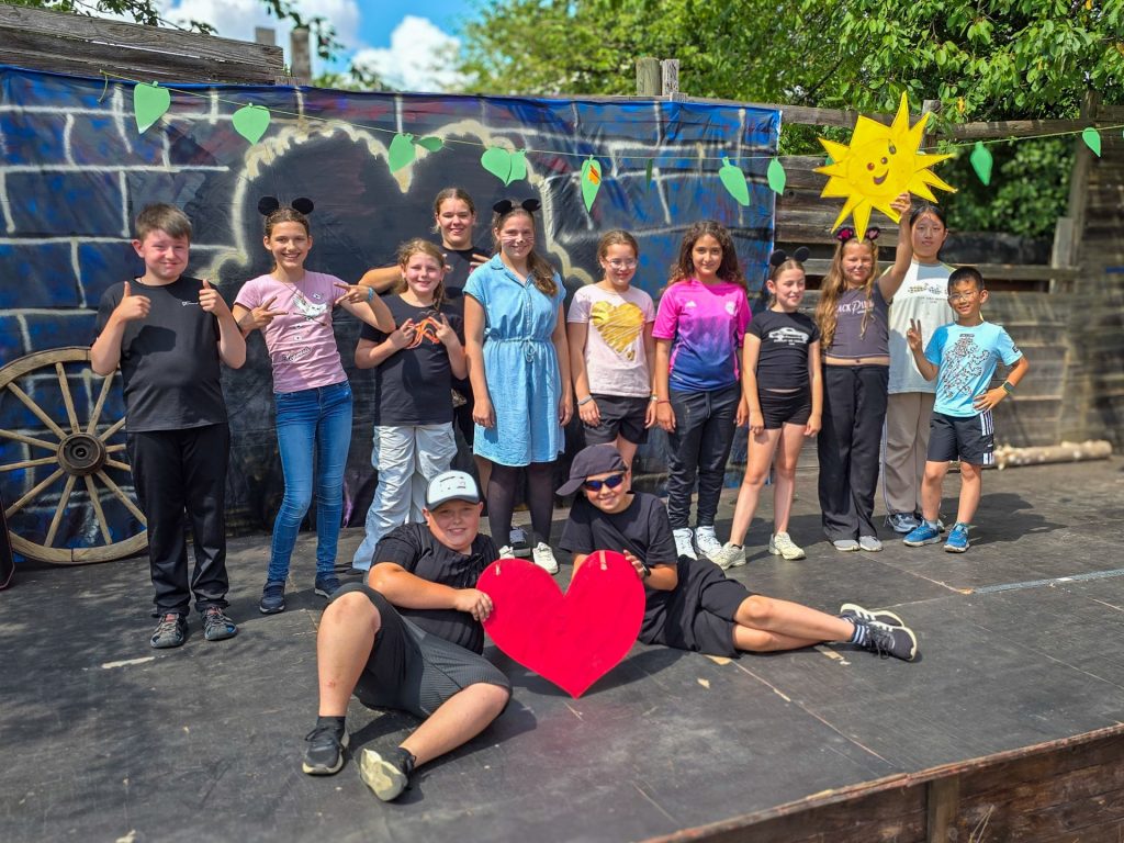 Gruppenbild mit Menschen