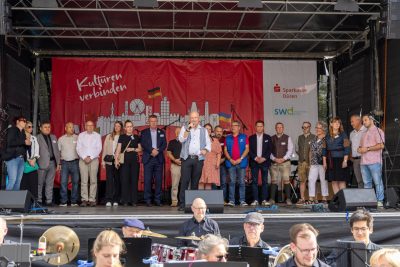 Gruppenbild mit Menschen