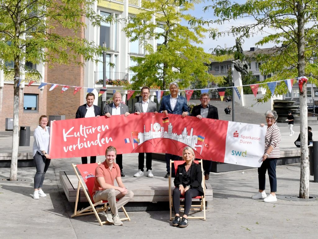 Gruppenbild mit Menschen