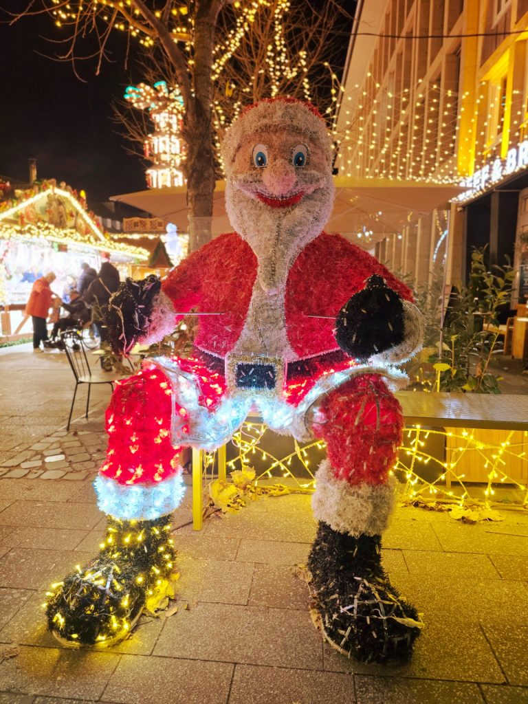 beleuchteter Weihnachtsmann