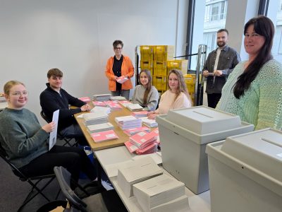 Gruppenbild mit Menschen