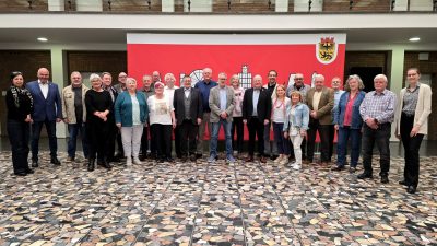 Gruppenbild mit Menschen