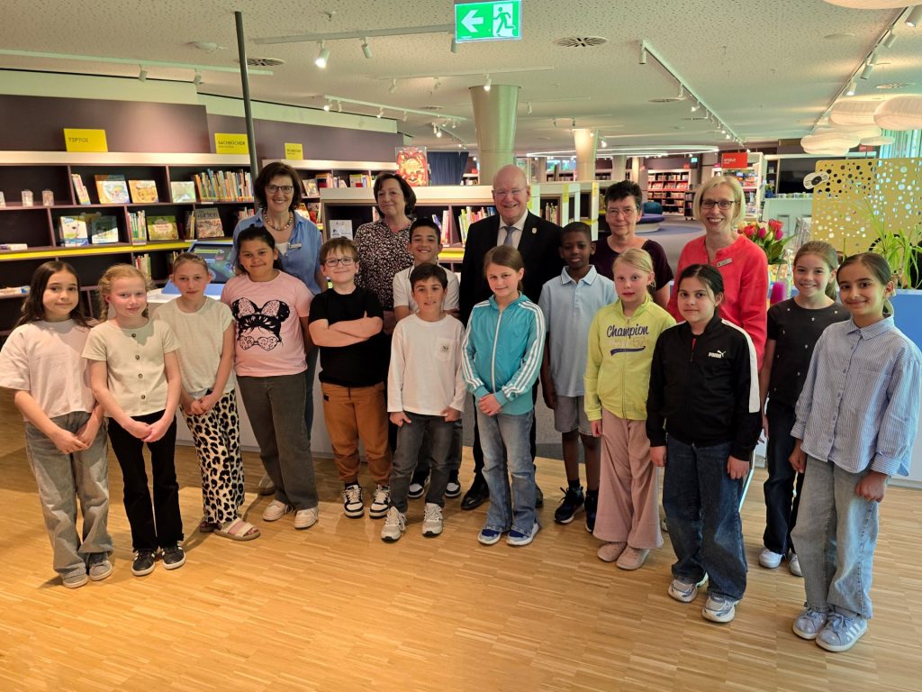 Gruppenbild mit Menschen