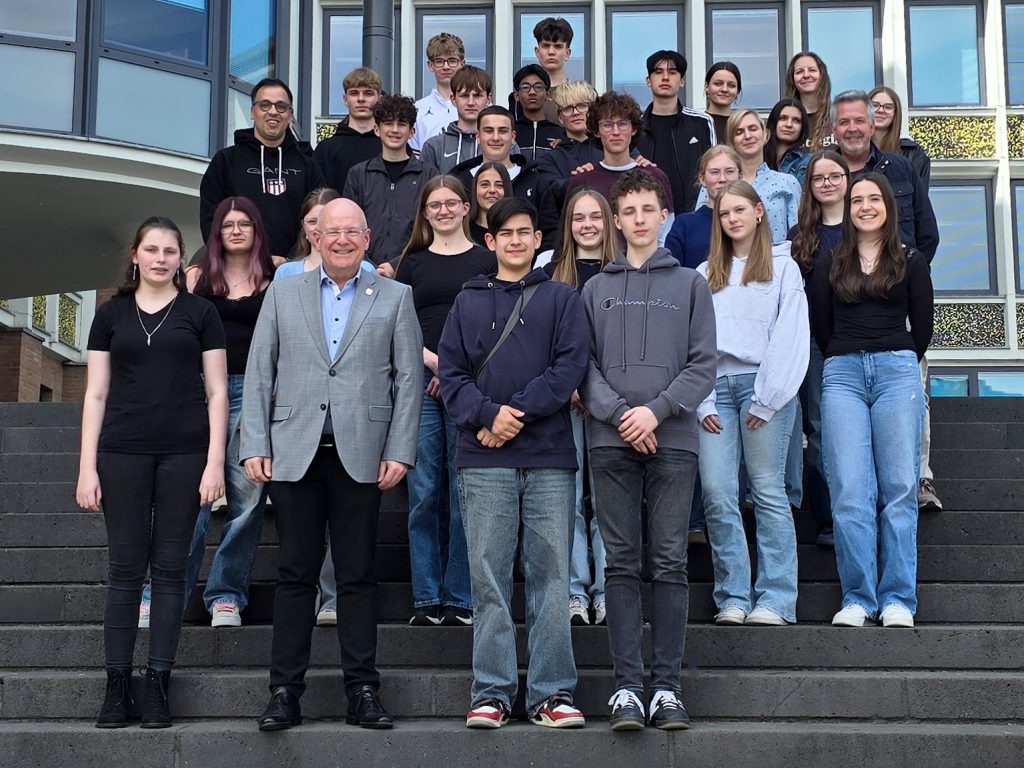 Gruppenbild mit Menschen