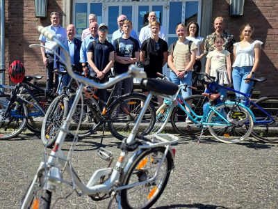 Gruppenbild mit Menschen