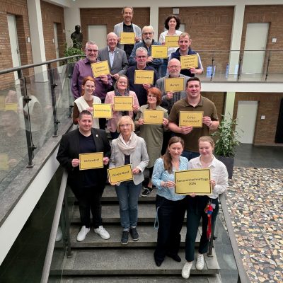 Gruppenbild mit Menschen