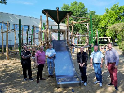 Gruppenbild mit Menschen