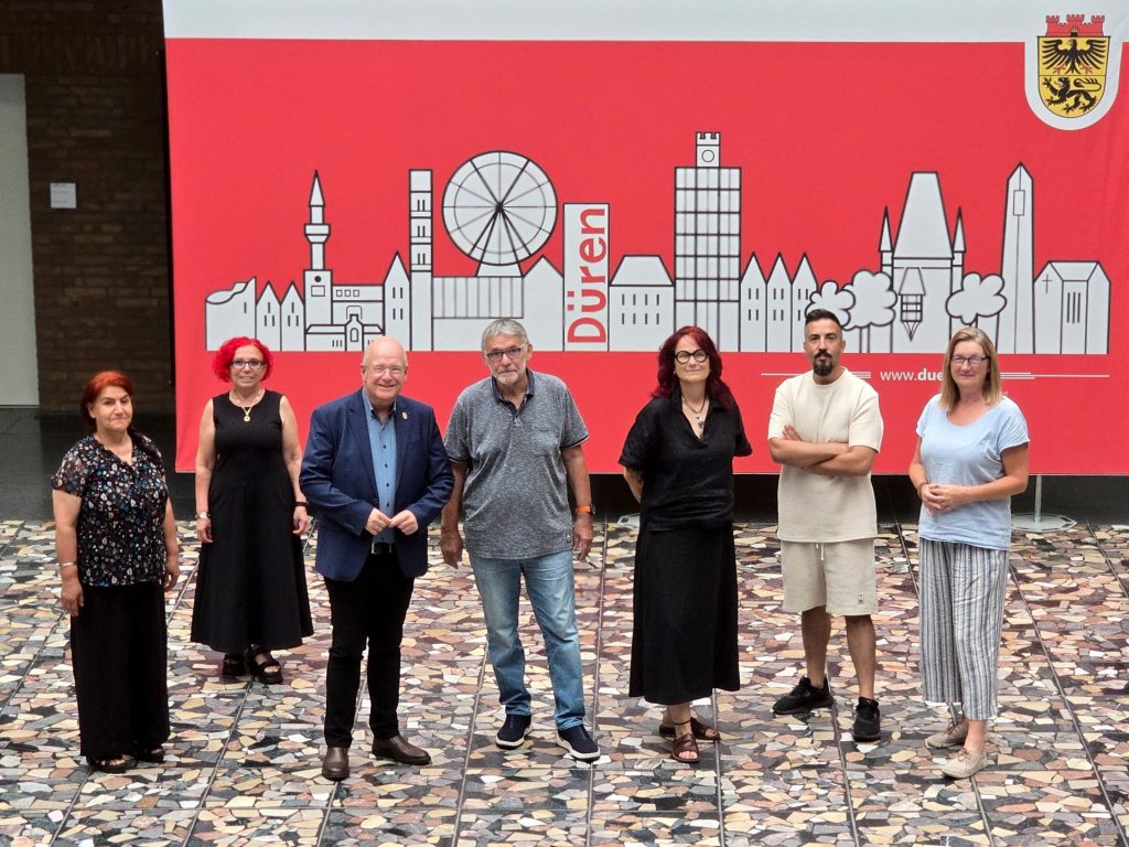 Gruppenbild mit Menschen