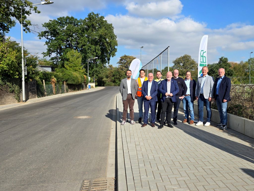 Gruppenbild mit Menschen