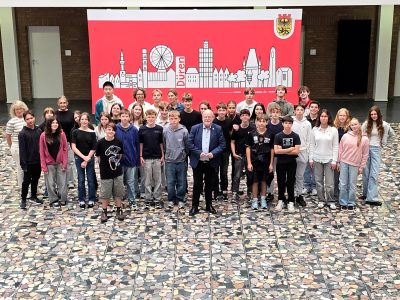 Gruppenbild mit Menschen